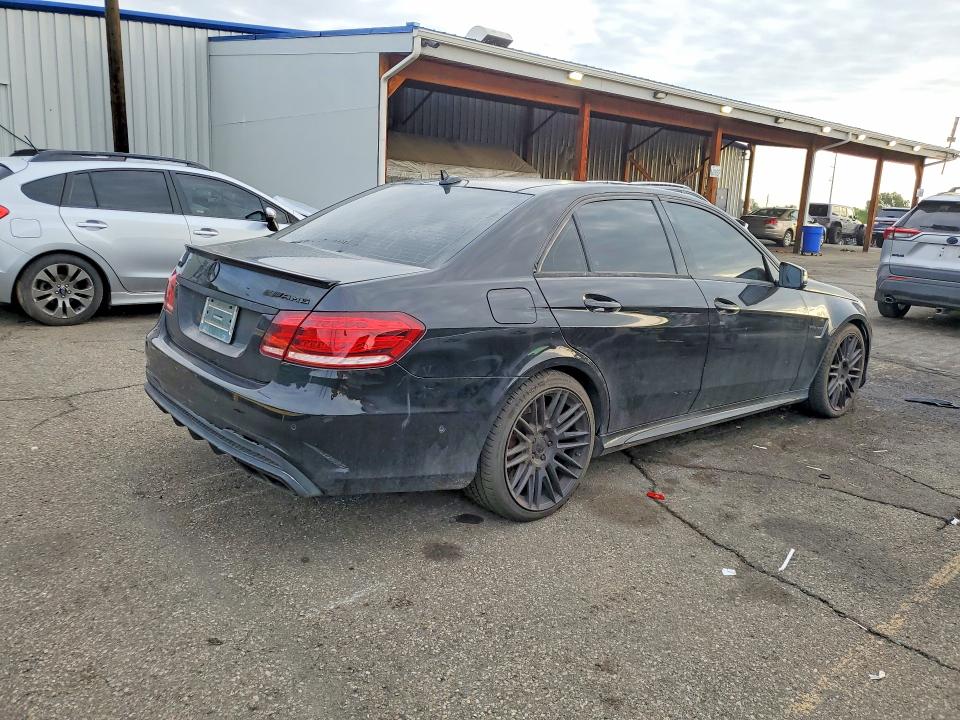 2014 Mercedes-benz E მანქანა იყიდება აუქციონზე, vin: WDDHF7GB9EA925658, აუქციონის ნომერი: 69902336