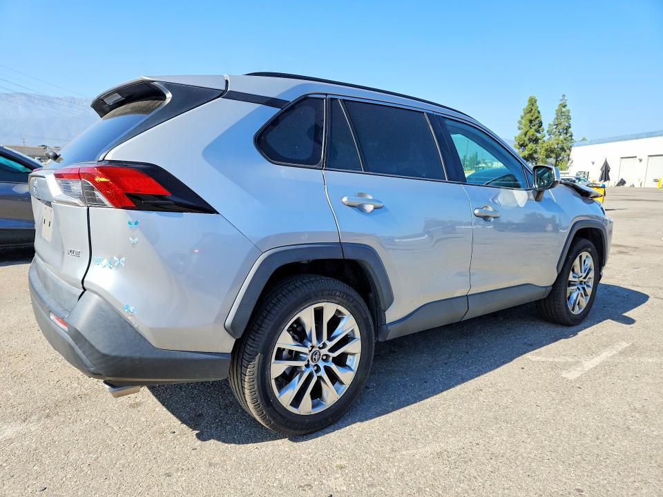 68622076 :رقم المزاد ، 2T3C1RFV9LW083901 vin ، 2020 Toyota Rav4 مزاد بيع