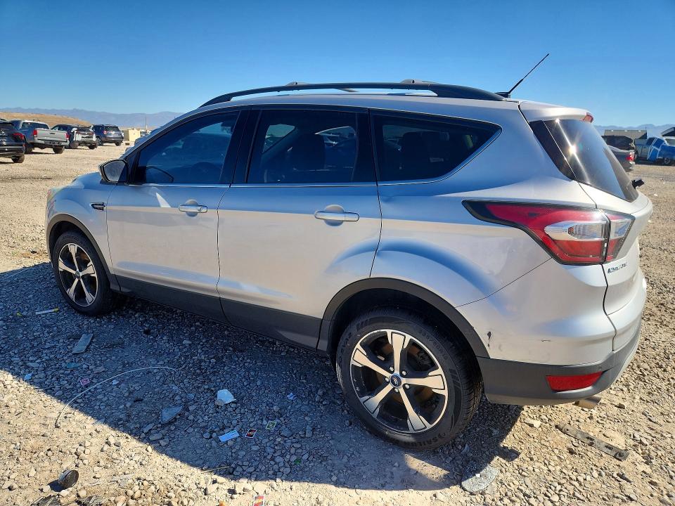 71302516 :رقم المزاد ، 1FMCU9GD0HUA39296 vin ، 2017 Ford Escape مزاد بيع