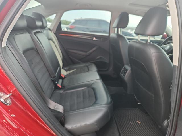 70337366 :رقم المزاد ، 1VWCV7A35FC047903 vin ، 2015 Volkswagen Passat مزاد بيع