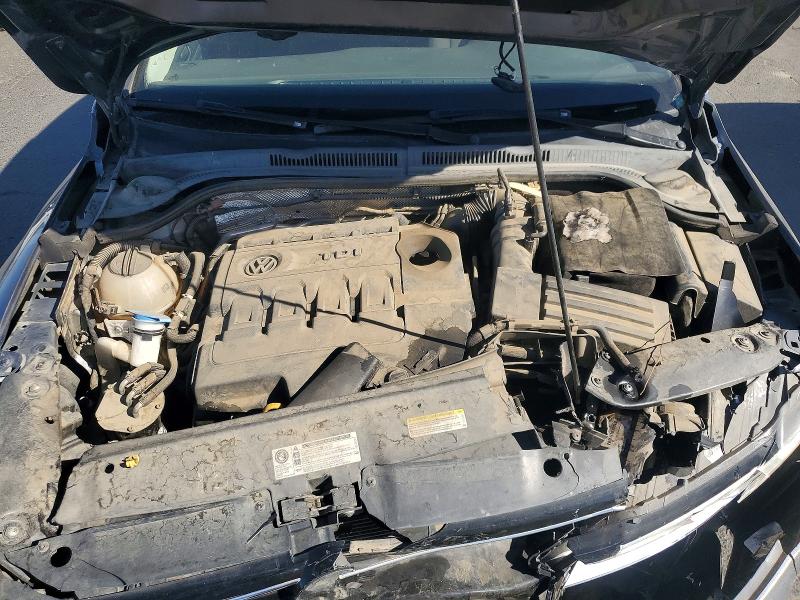 68334856 :رقم المزاد ، 3VWLA7AJ3FM418596 vin ، 2015 Volkswagen Jetta مزاد بيع