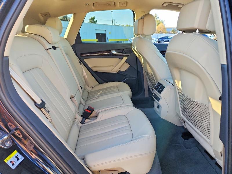 70272796 :رقم المزاد ، WA1BNAFY3J2053451 vin ، 2018 Audi Q5 مزاد بيع