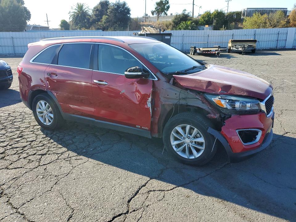 69711066 :رقم المزاد ، 5XYPGDA54HG276845 vin ، 2017 Kia Sorento مزاد بيع