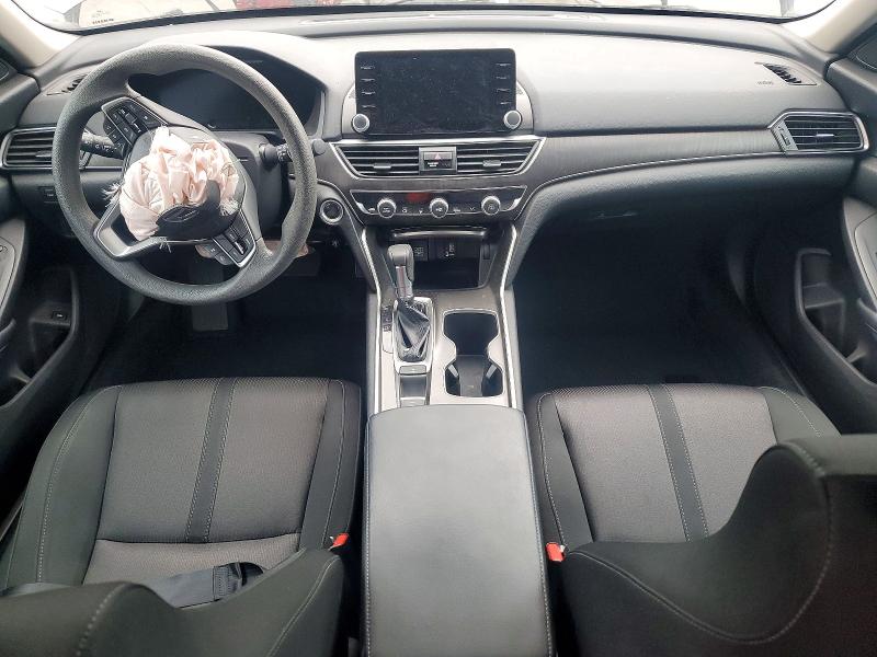 69389876 :رقم المزاد ، 1HGCV1F44JA216722 vin ، 2018 Honda Accord مزاد بيع