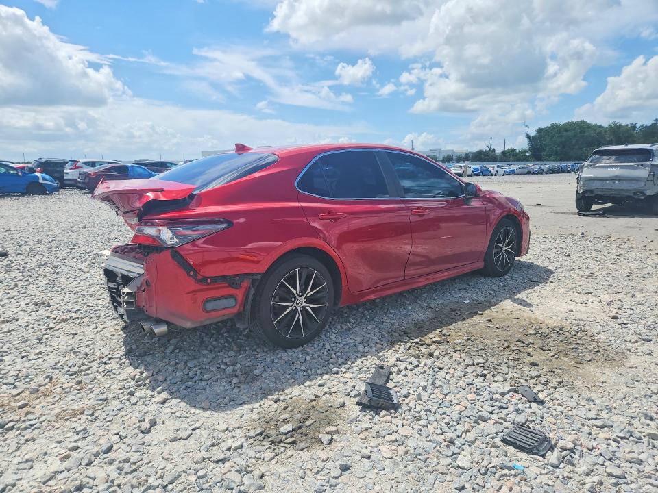 Продажа на аукционе авто 2021 Toyota Camry, vin: 4T1G11AK0MU409658, номер лота: 69407456