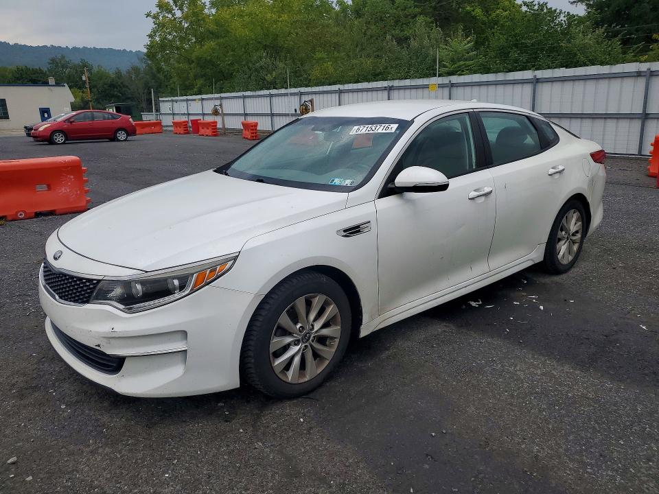2016 Kia Optima მანქანა იყიდება აუქციონზე, vin: 5XXGU4L39GG078009, აუქციონის ნომერი: 67153716