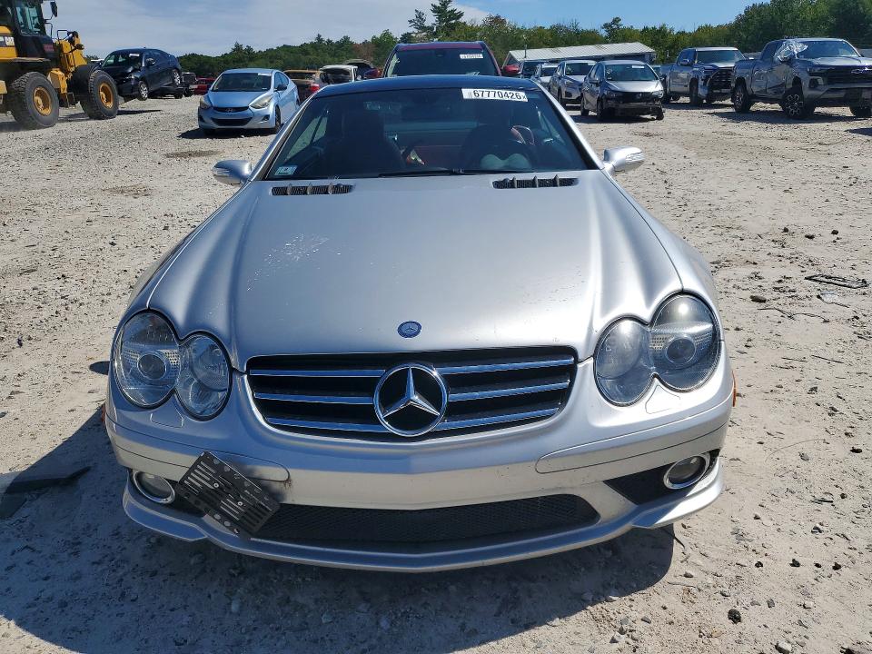 67770426 :رقم المزاد ، WDBSK74F14F081778 vin ، 2004 Mercedes-benz Sl مزاد بيع