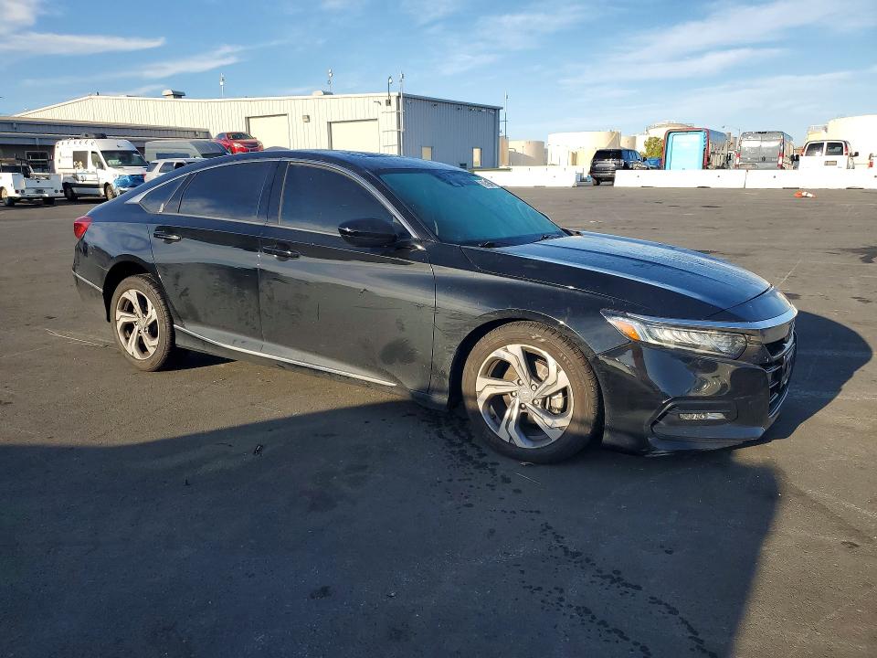 Aukcja sprzedaży 2018 Honda Accord, vin: 1HGCV1F49JA015916, numer aukcji: 68941066