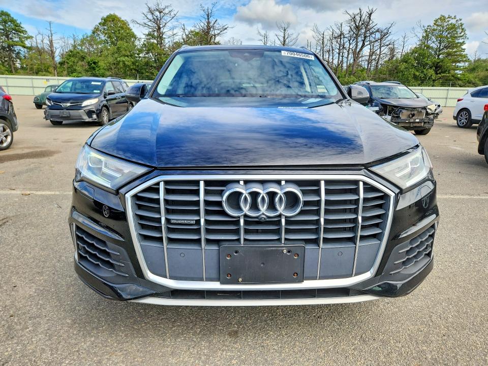 Продажа на аукционе авто 2020 Audi Q7, vin: WA1LXAF74LD002926, номер лота: 70046506