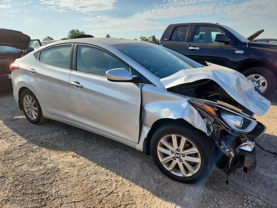 67893656 :رقم المزاد ، 5NPDH4AE4FH590310 vin ، 2015 Hyundai Elantra مزاد بيع