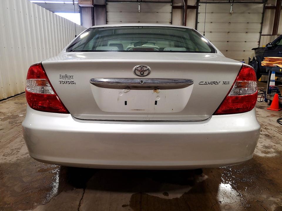 2003 Toyota Camry მანქანა იყიდება აუქციონზე, vin: 4T1BE30KX3U152308, აუქციონის ნომერი: 69915786