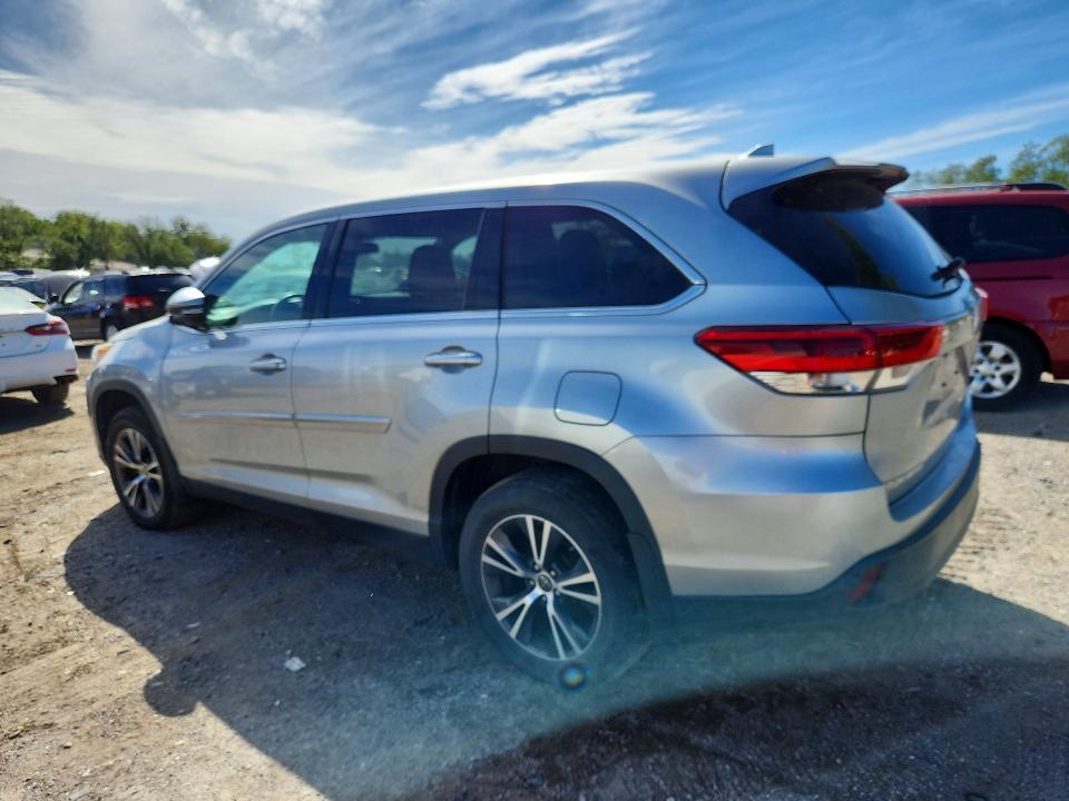 2019 Toyota Highlander მანქანა იყიდება აუქციონზე, vin: 5TDBZRFHXKS938894, აუქციონის ნომერი: 70421176