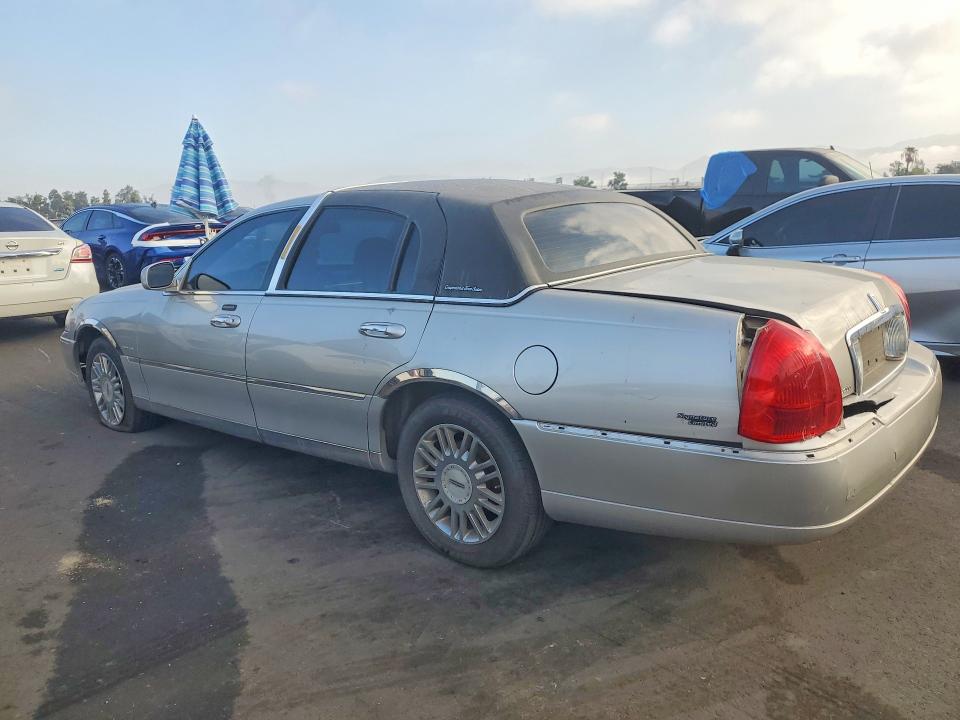 Aukcja sprzedaży 2006 Lincoln Town Car, vin: 1LNHM82WX6Y626314        , numer aukcji: 68419716