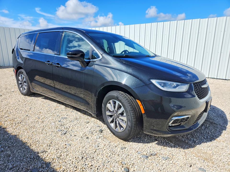 Продажа на аукционе авто 2023 Chrysler Pacifica, vin: 2C4RC1L76PR558724, номер лота: 69520906