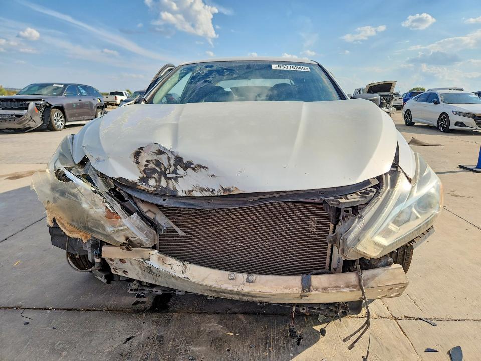 2017 Nissan Altima მანქანა იყიდება აუქციონზე, vin: 1N4AL3AP7HN354451, აუქციონის ნომერი: 69378346