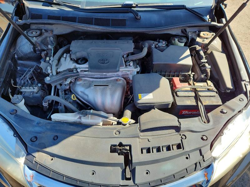 68731806 :رقم المزاد ، 4T1BF1FK6FU994429 vin ، 2015 Toyota Camry مزاد بيع