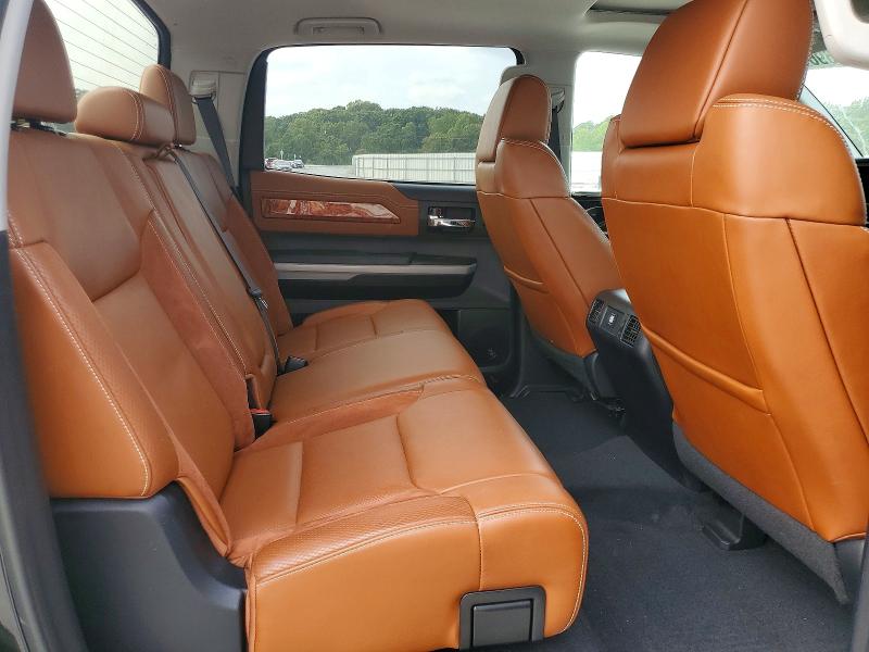 68480696 :رقم المزاد ، 5TFAY5F1XKX856555 vin ، 2019 Toyota Tundra مزاد بيع