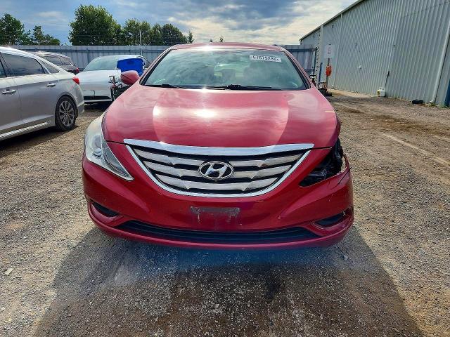 67679286 :رقم المزاد ، 5NPEB4AC9BH137377 vin ، 2011 Hyundai Sonata مزاد بيع