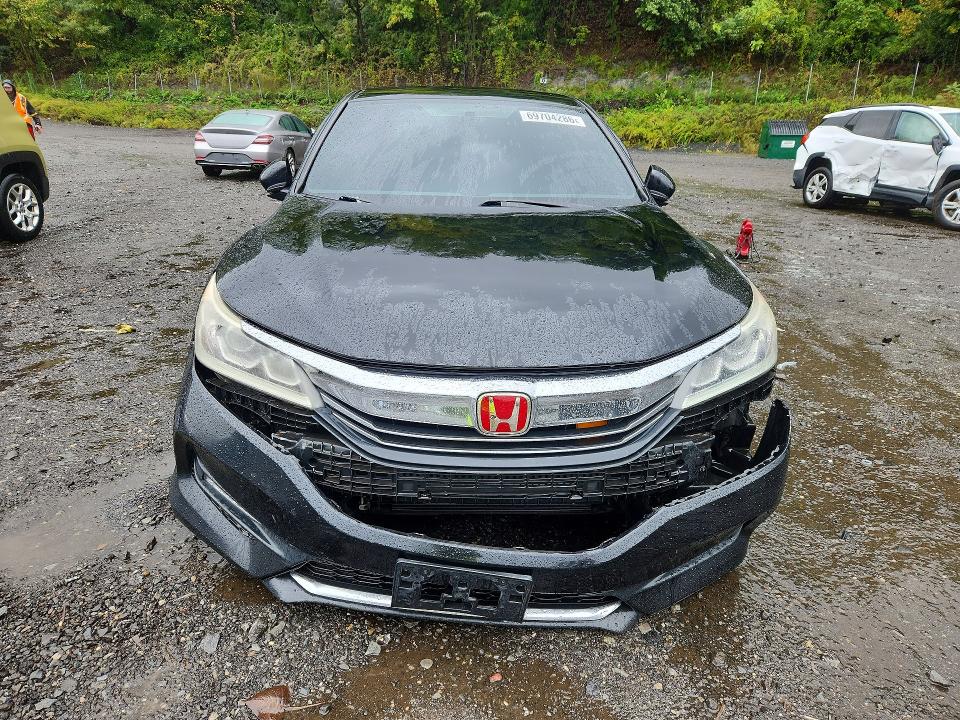 2016 Honda Accord მანქანა იყიდება აუქციონზე, vin: 1HGCR2F59GA129863, აუქციონის ნომერი: 69704286