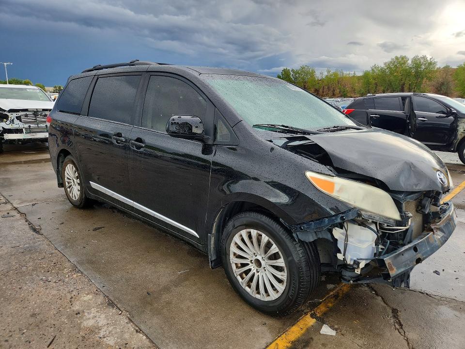 2012 Toyota Sienna მანქანა იყიდება აუქციონზე, vin: 5TDDK3DC8CS046971, აუქციონის ნომერი: 68816126