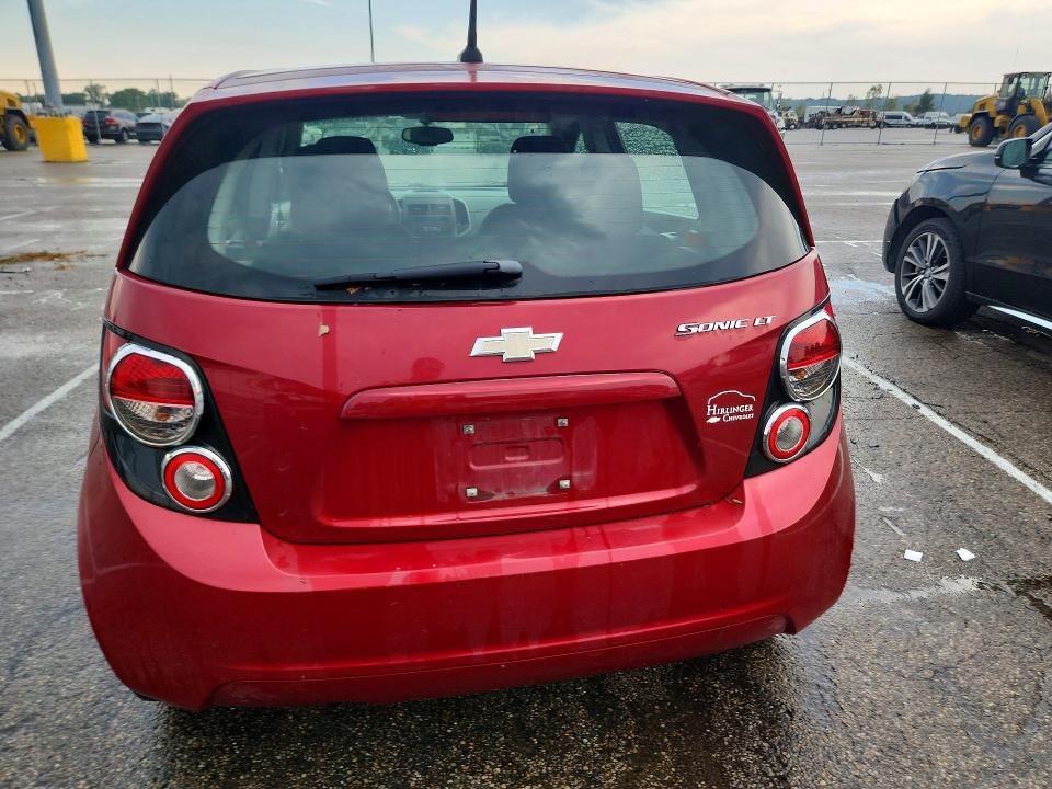 69044336 :رقم المزاد ، 1G1JC6SH2E4206222 vin ، 2014 Chevrolet Sonic مزاد بيع