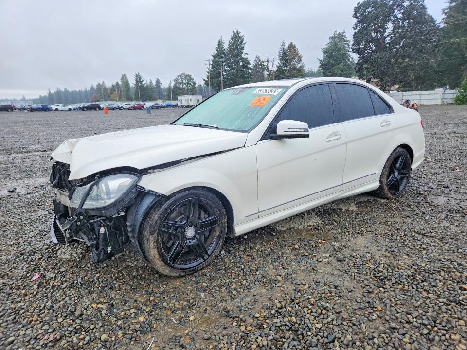 Продажа на аукционе авто 2013 Mercedes-benz C, vin: WDDGF8AB9DA800507, номер лота: 69763546