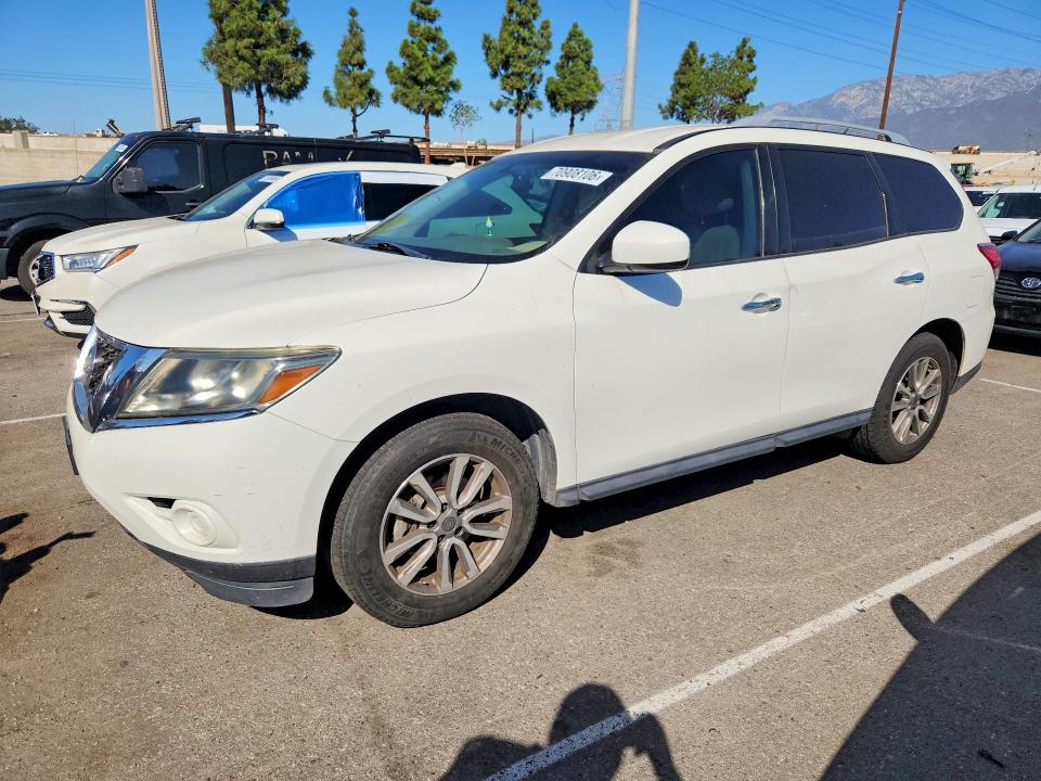 2015 Nissan Pathfinder მანქანა იყიდება აუქციონზე, vin: 5N1AR2MM7FC710891, აუქციონის ნომერი: 70908106