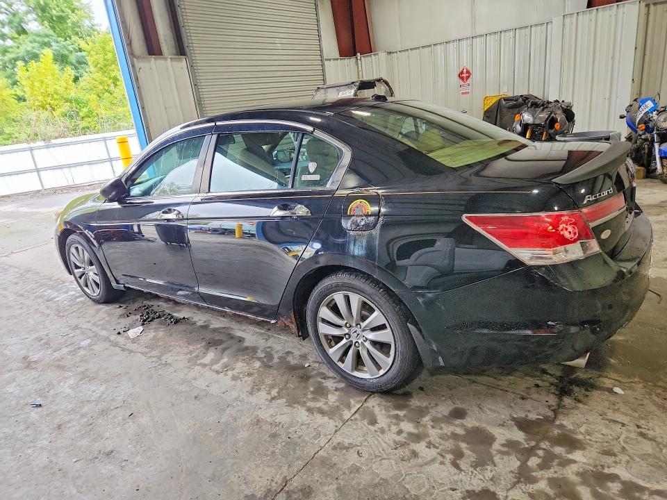 2011 Honda Accord მანქანა იყიდება აუქციონზე, vin: 1HGCP3F81BA021221, აუქციონის ნომერი: 70367746