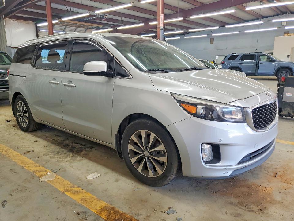 67655536 :رقم المزاد ، KNDMC5C13J6348819 vin ، 2018 Kia Sedona مزاد بيع