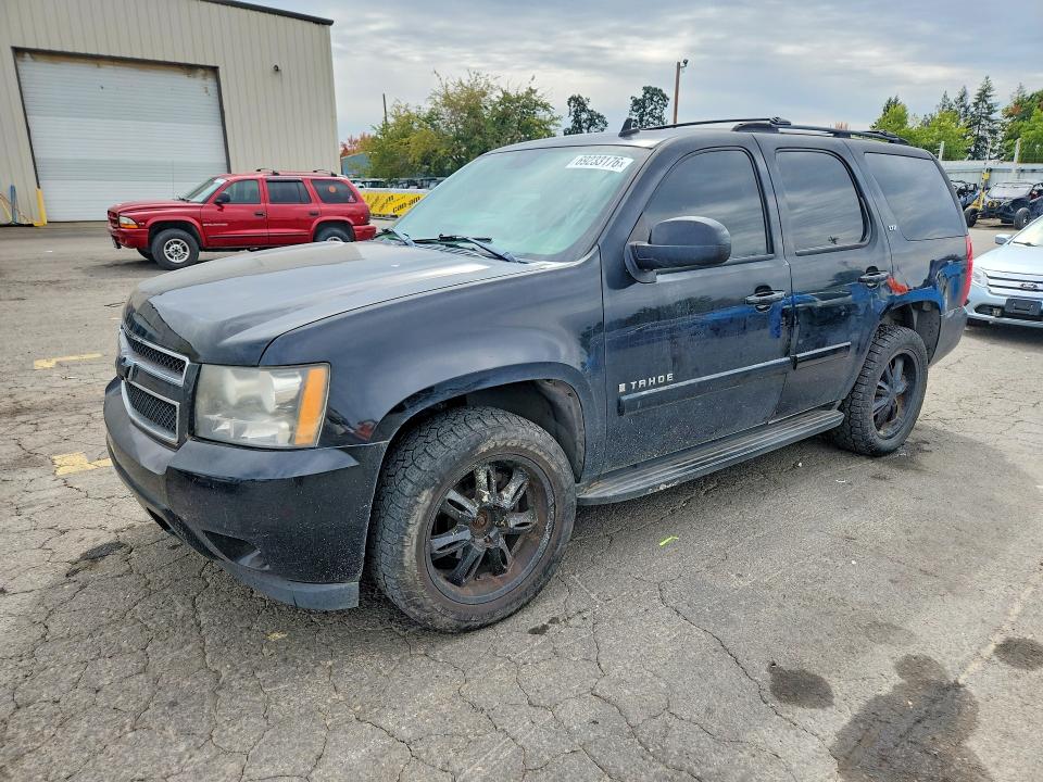 69233176 :رقم المزاد ، 1GNFK13017J151561         vin ، 2007 Chevrolet Tahoe مزاد بيع