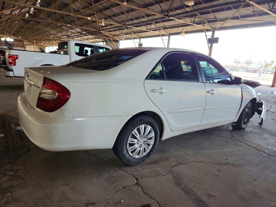 2002 Toyota Camry მანქანა იყიდება აუქციონზე, vin: 4T1BE32K02U078070, აუქციონის ნომერი: 70893586
