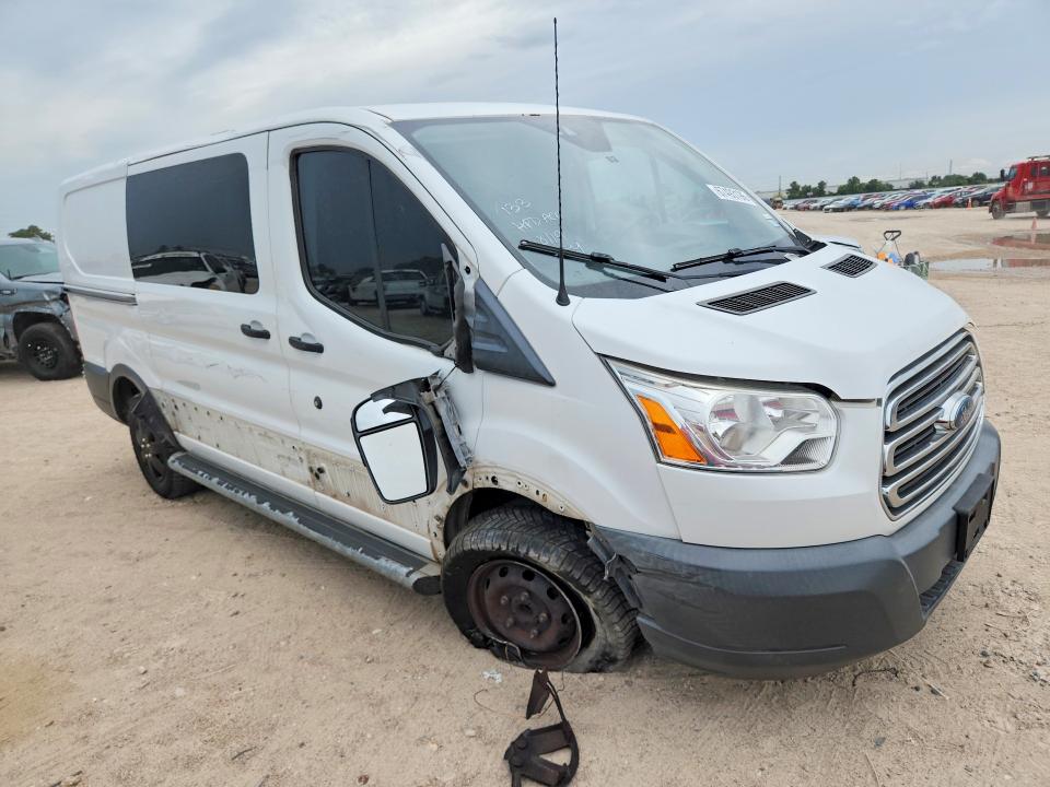 67493196 :رقم المزاد ، 1FTYR1YM8JKA63424 vin ، 2018 Ford Transit مزاد بيع