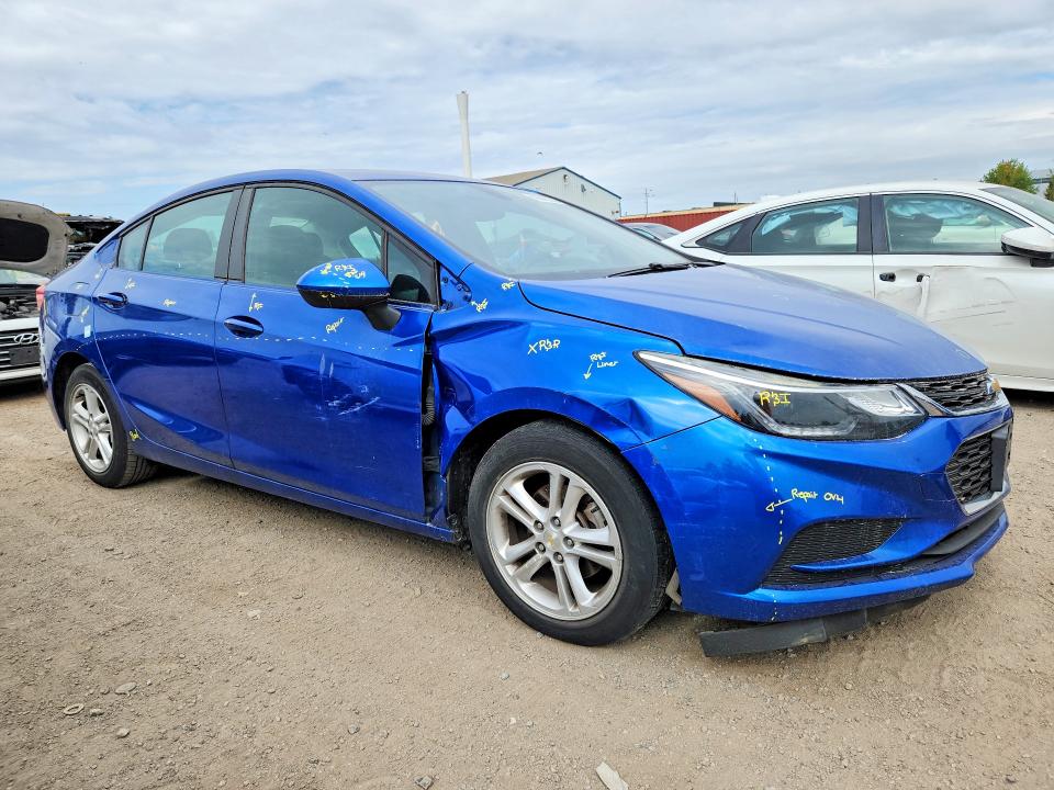 Продажа на аукционе авто 2018 Chevrolet Cruze, vin: 1G1BE5SM0J7205911, номер лота: 69043566