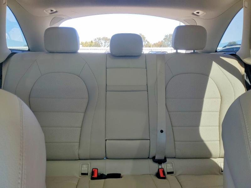 70730546 :رقم المزاد ، WDC0G4KB4GF085945 vin ، 2016 Mercedes-benz Glc مزاد بيع