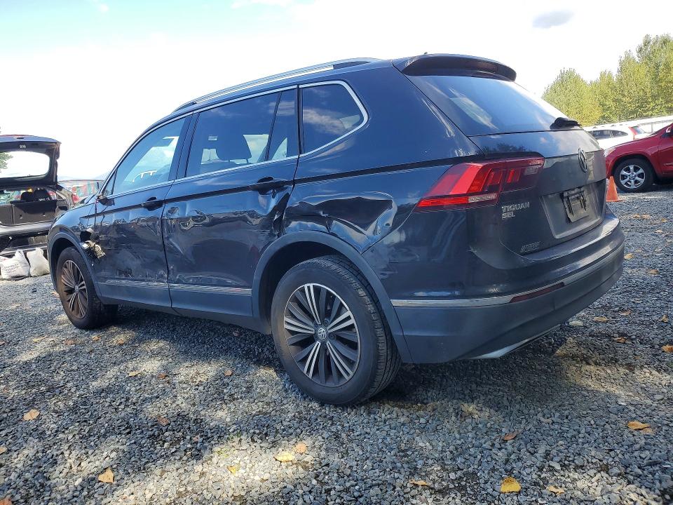 Продажа на аукционе авто 2018 Volkswagen Tiguan, vin: 3VV3B7AX1JM083854, номер лота: 68052546