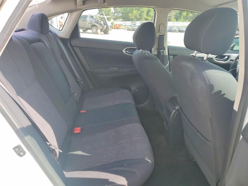 2015 Nissan Sentra მანქანა იყიდება აუქციონზე, vin: 3N1AB7AP9FL665660, აუქციონის ნომერი: 67727536