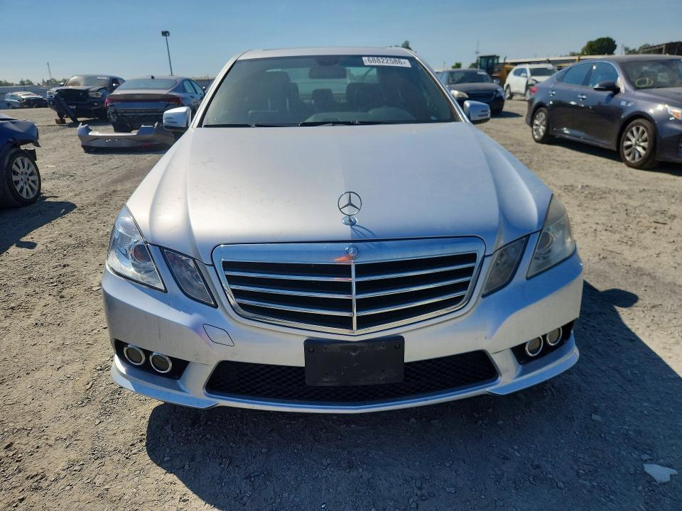 68822586 :رقم المزاد ، WDDHF5GB6AA053759 vin ، 2010 Mercedes-benz E مزاد بيع