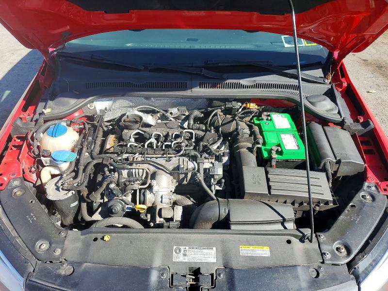 68678006 :رقم المزاد ، 3VWLL7AJXEM368952 vin ، 2014 Volkswagen Jetta مزاد بيع