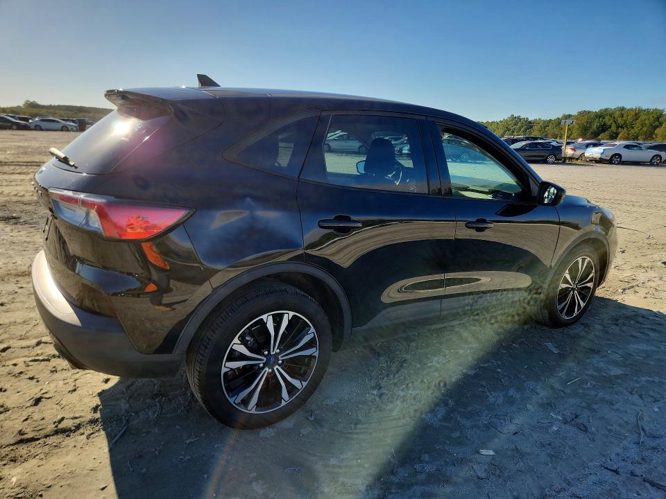 Auction sale of the 2021 Ford Escape, vin: 1FMCU0G65MUA28110, lot number: 70585466