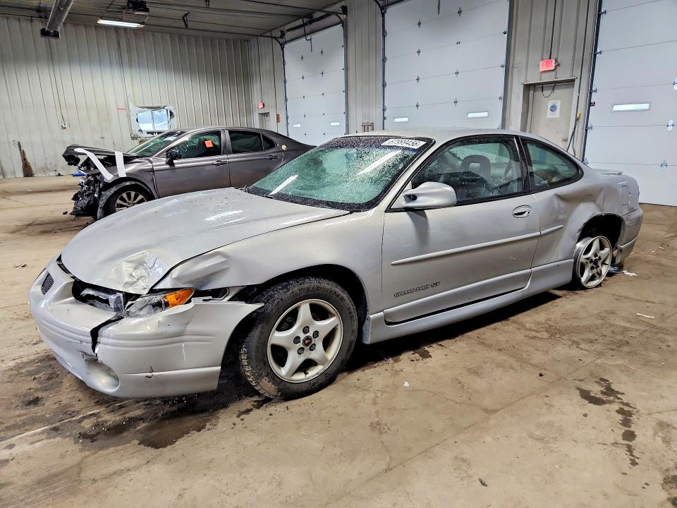 Auction sale of the 2000 Pontiac Grand Prix, vin: 1G2WP12K3YF249772, lot number: 67999456