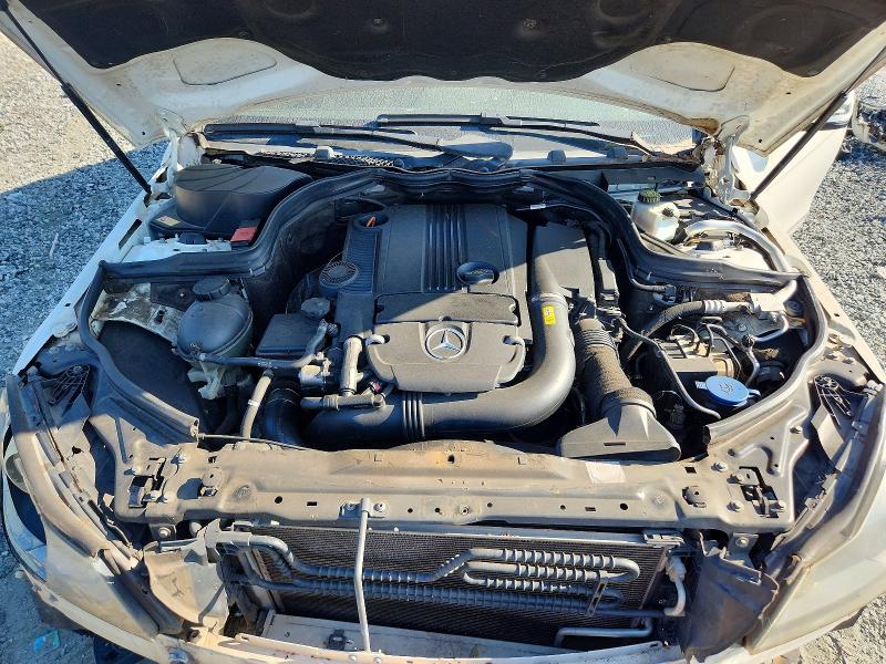 Продажа на аукционе авто 2014 Mercedes-benz C, vin: WDDGF4HB4EA965994, номер лота: 68642666