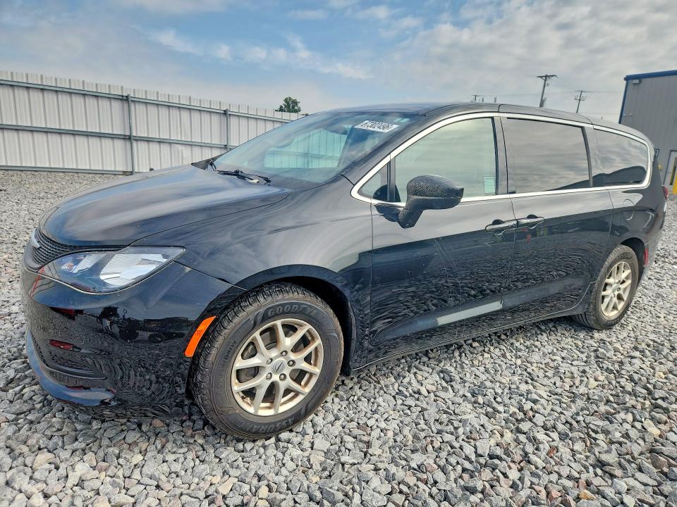 2022 Chrysler Voyager მანქანა იყიდება აუქციონზე, vin: 2C4RC1CGXNR105509, აუქციონის ნომერი: 67302496