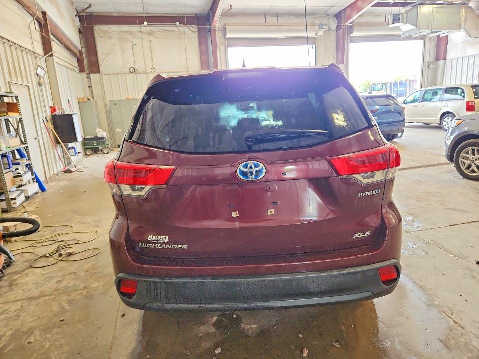 Продажа на аукционе авто 2019 Toyota Highlander Hybrid, vin: 5TDJGRFH1KS063612, номер лота: 68239196