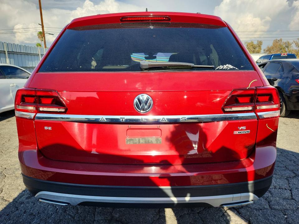 Продажа на аукционе авто 2018 Volkswagen Atlas, vin: 1V2LR2CA5JC576393, номер лота: 70561756