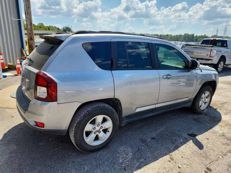 69348726 :رقم المزاد ، 1C4NJCEA1HD151620 vin ، 2017 Jeep Compass مزاد بيع