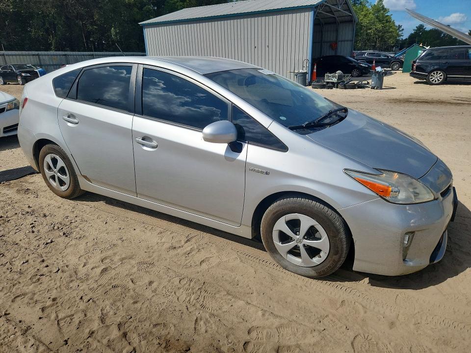 69111516 :رقم المزاد ، JTDKN3DUXE0356875 vin ، 2014 Toyota Prius مزاد بيع