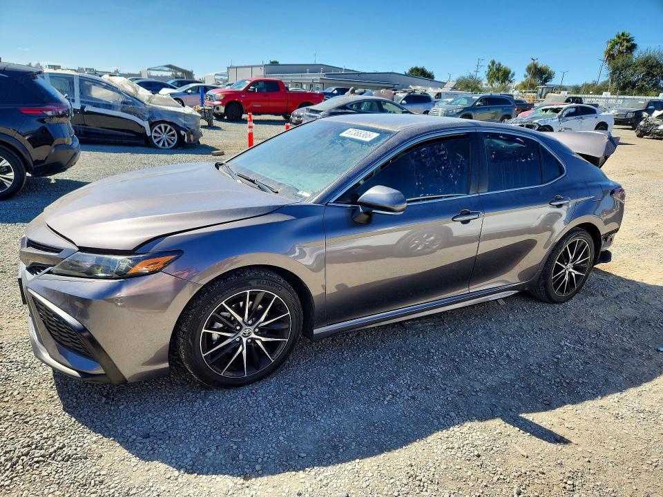 Auction sale of the 2023 Toyota Camry, vin: 4T1G11AK4PU751554, lot number: 67368366