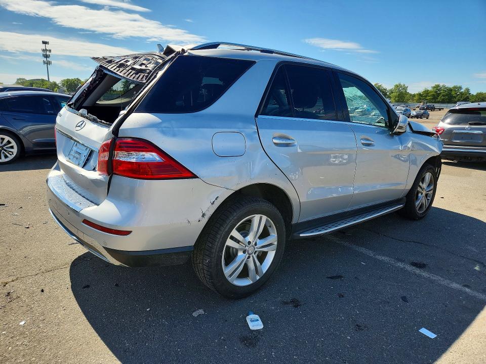 Продаж на аукціоні авто 2015 Mercedes-benz Ml, vin: 4JGDA5HB3FA515638, номер лоту: 69483616