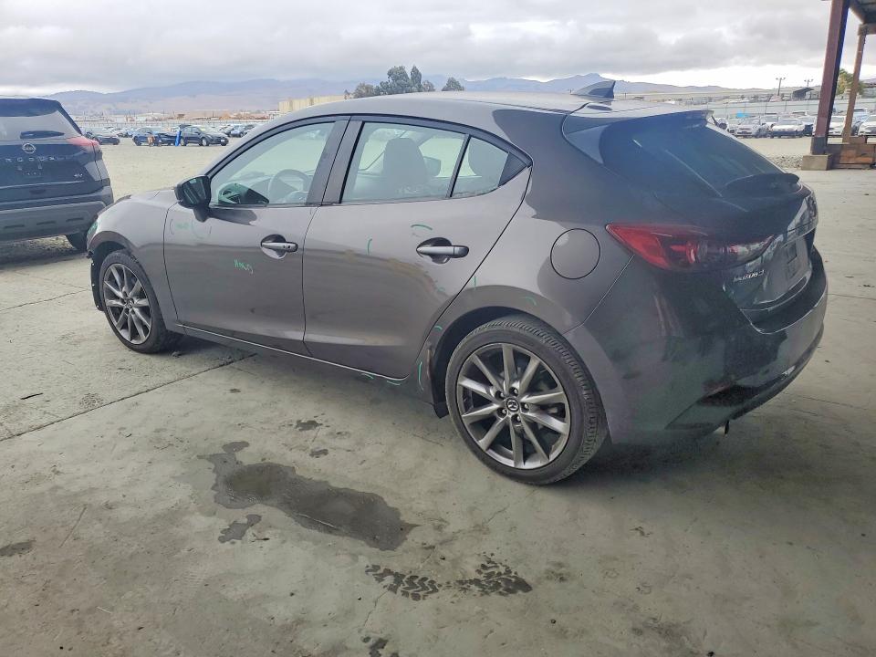 2018 Mazda 3 მანქანა იყიდება აუქციონზე, vin: 3MZBN1M36JM189589, აუქციონის ნომერი: 67089626