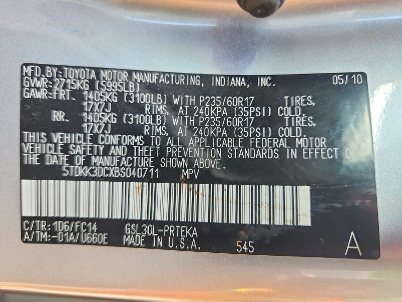 68071086 :رقم المزاد ، 5TDKK3DCXBS040711 vin ، 2011 Toyota Sienna مزاد بيع